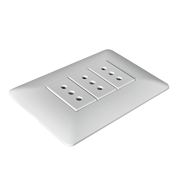 ENCHUFE TRIPLE EMBUTIDO 10A 250V