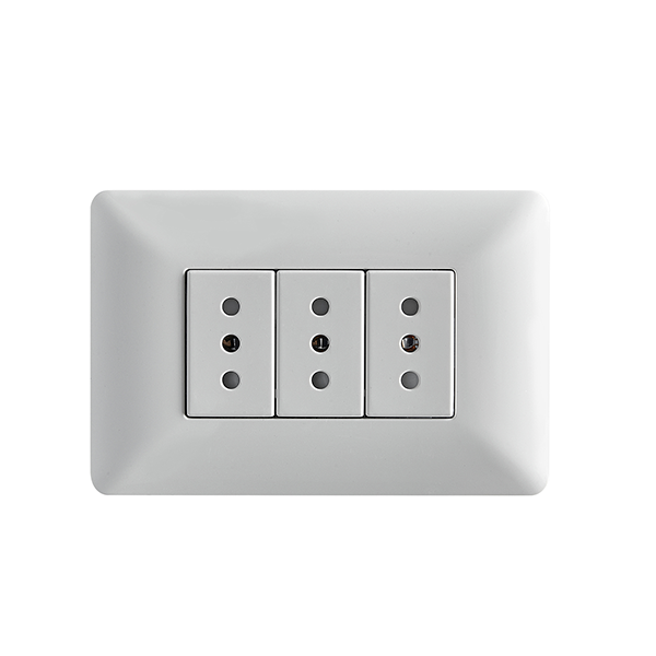 ENCHUFE TRIPLE EMBUTIDO 10A 250V