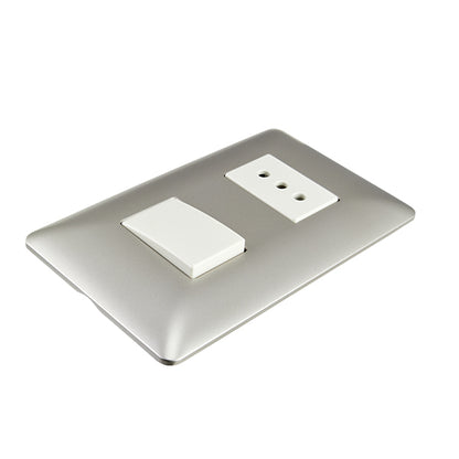 INTERRUPTOR SIMPLE (9/12) + ENCHUFE SIMPLE 10A 250V EMBUTIDO (CHAMPAGNE)