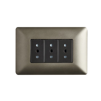 ENCHUFE TRIPLE EMBUTIDO 10A 250V (CAFÉ)