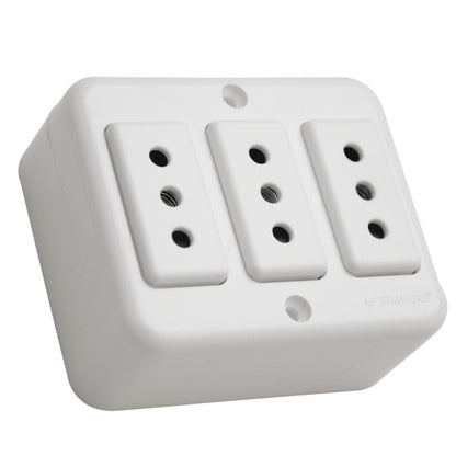 ENCHUFE TRIPLE SOBREPUESTO 10A 250V (BLANCO)