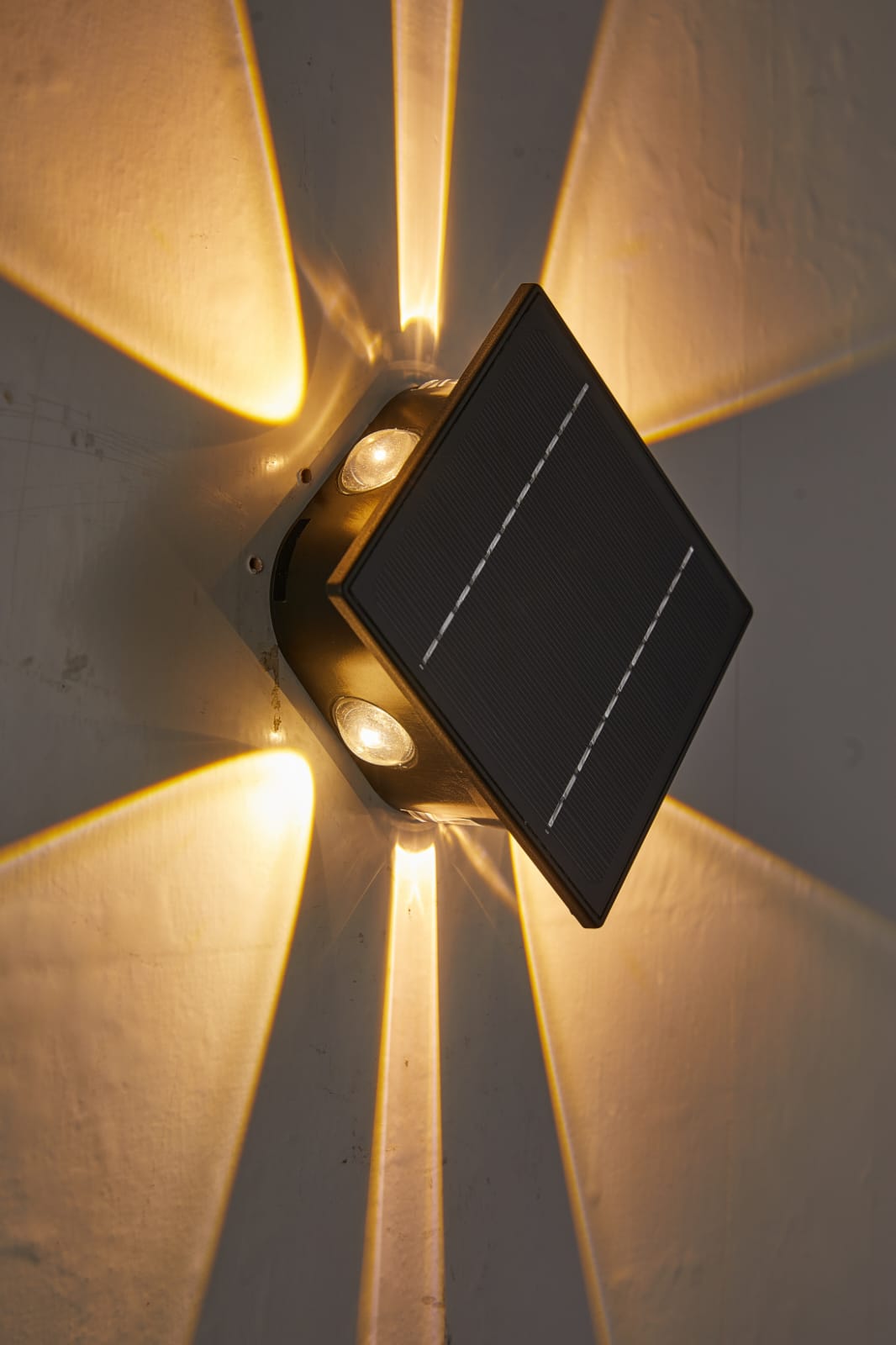 Luz Solar LED Efecto Sol Decorativo Muro Exterior ip54