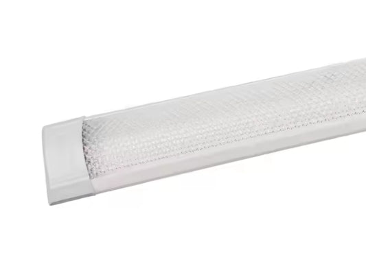 EQUIPO LED MEDIALUNA INTEGRADO PRISMATICO 18W 6500K